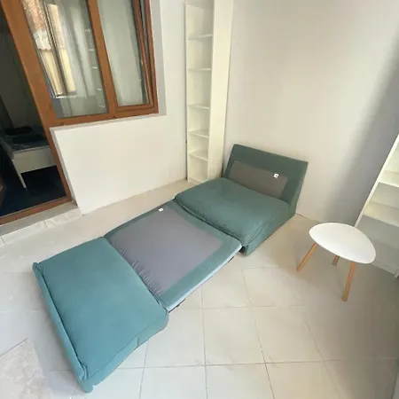 דירה Center 2-br With Lovely Outdoor Area