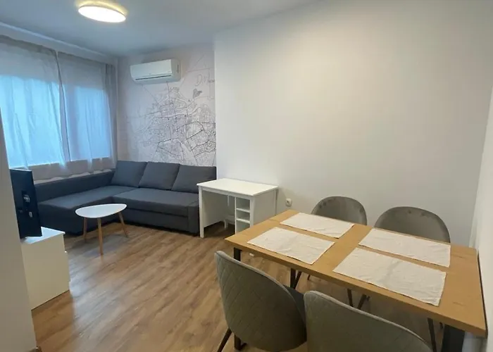 Center 2-br With Lovely Outdoor Area * 普罗夫迪夫